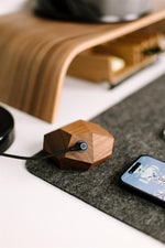 Load image into Gallery viewer, MagSafe charger AMERICAN WALNUT
