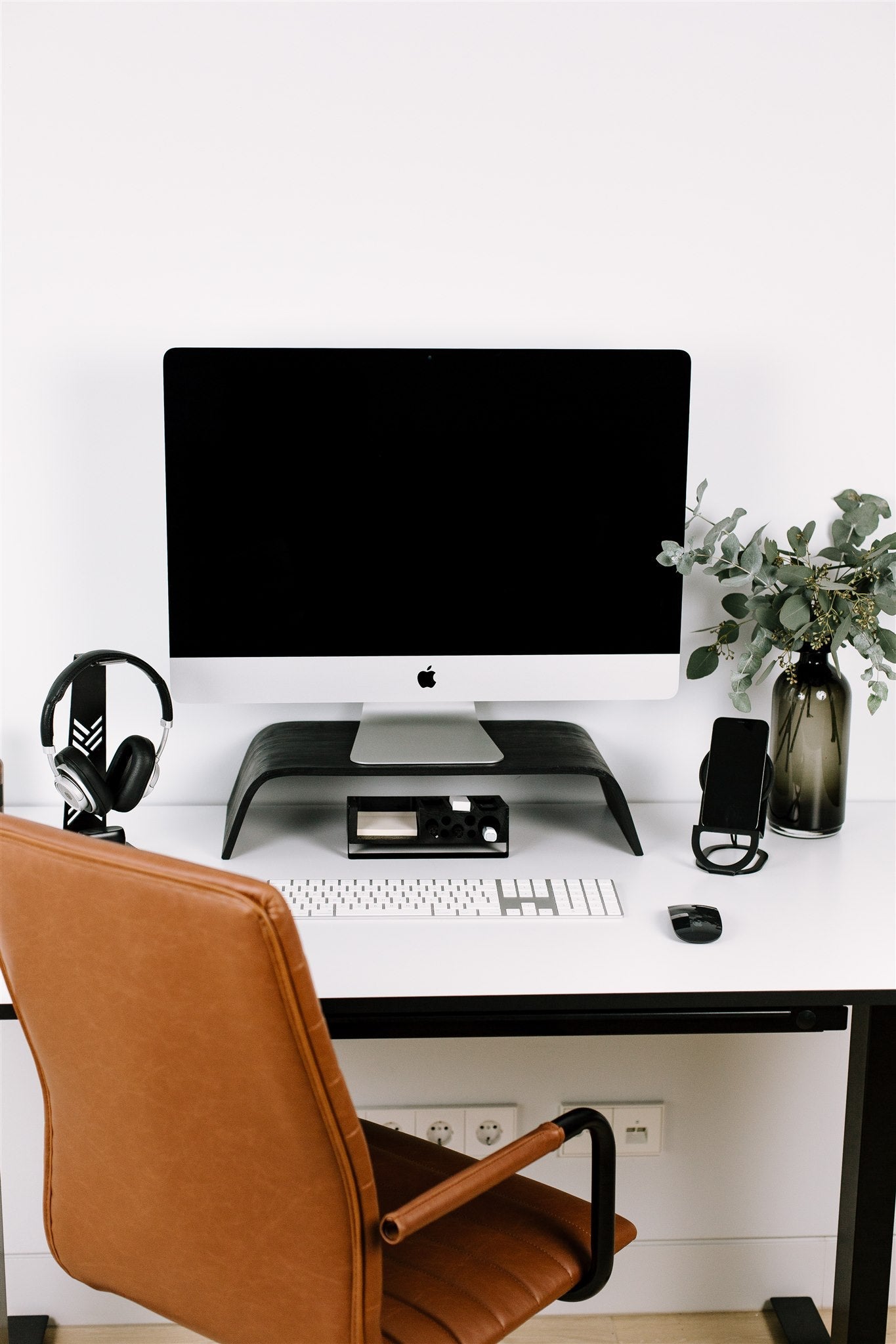 The Power of a Well-Designed Home Office: How Space Shapes Productivity