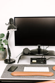 Magnetic Wooden MagSafe Charger