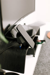 MagSafe charger BLACK OAK