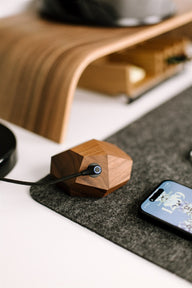Magnetic Wooden MagSafe Charger
