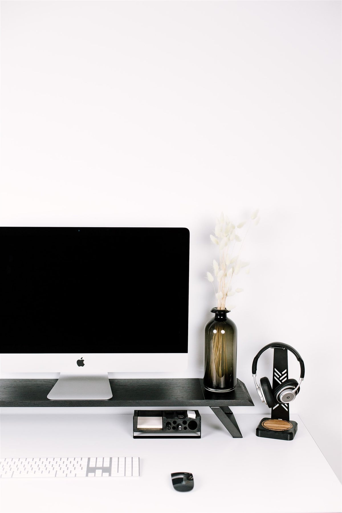 Dual monitor stand