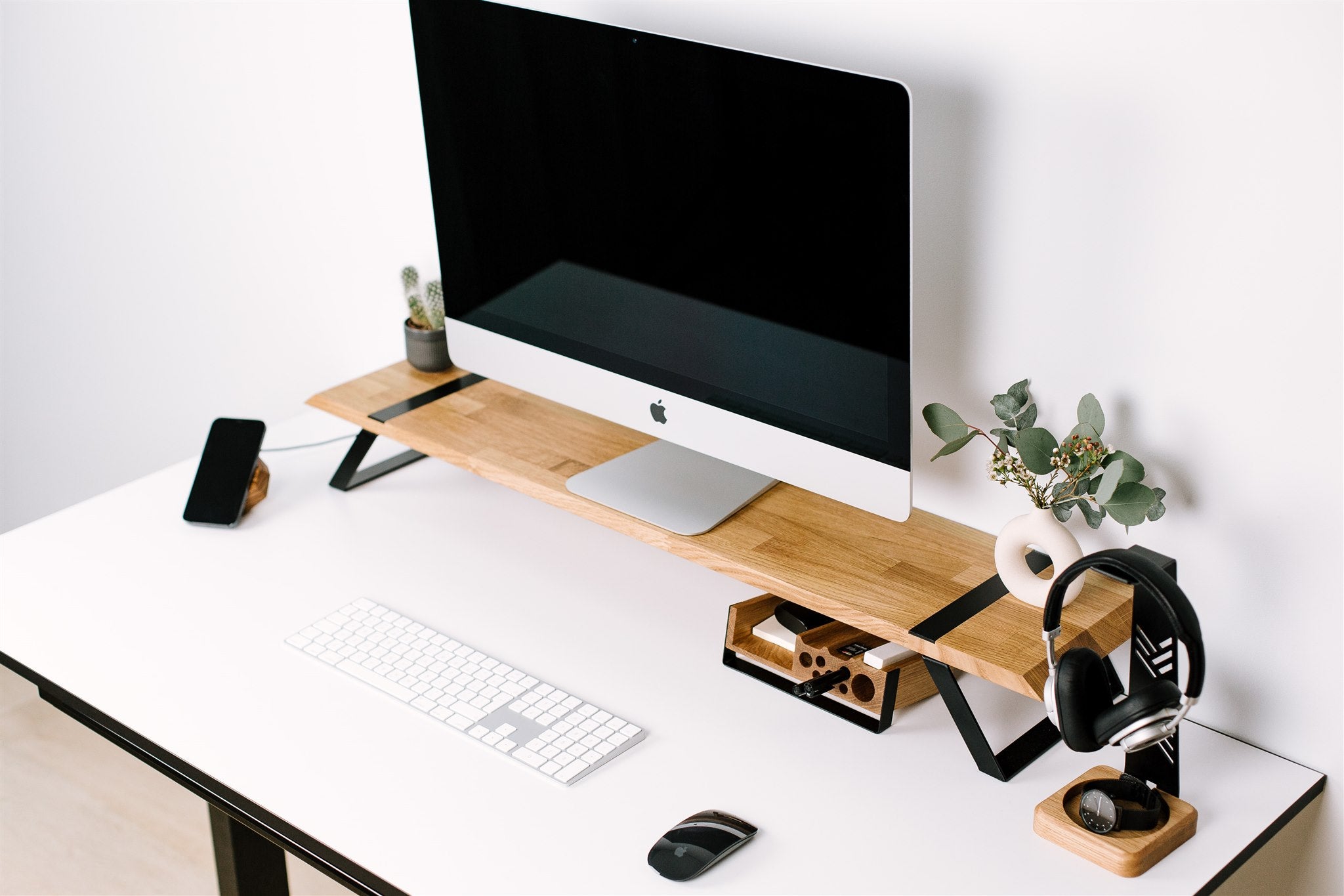 Dual monitor stand