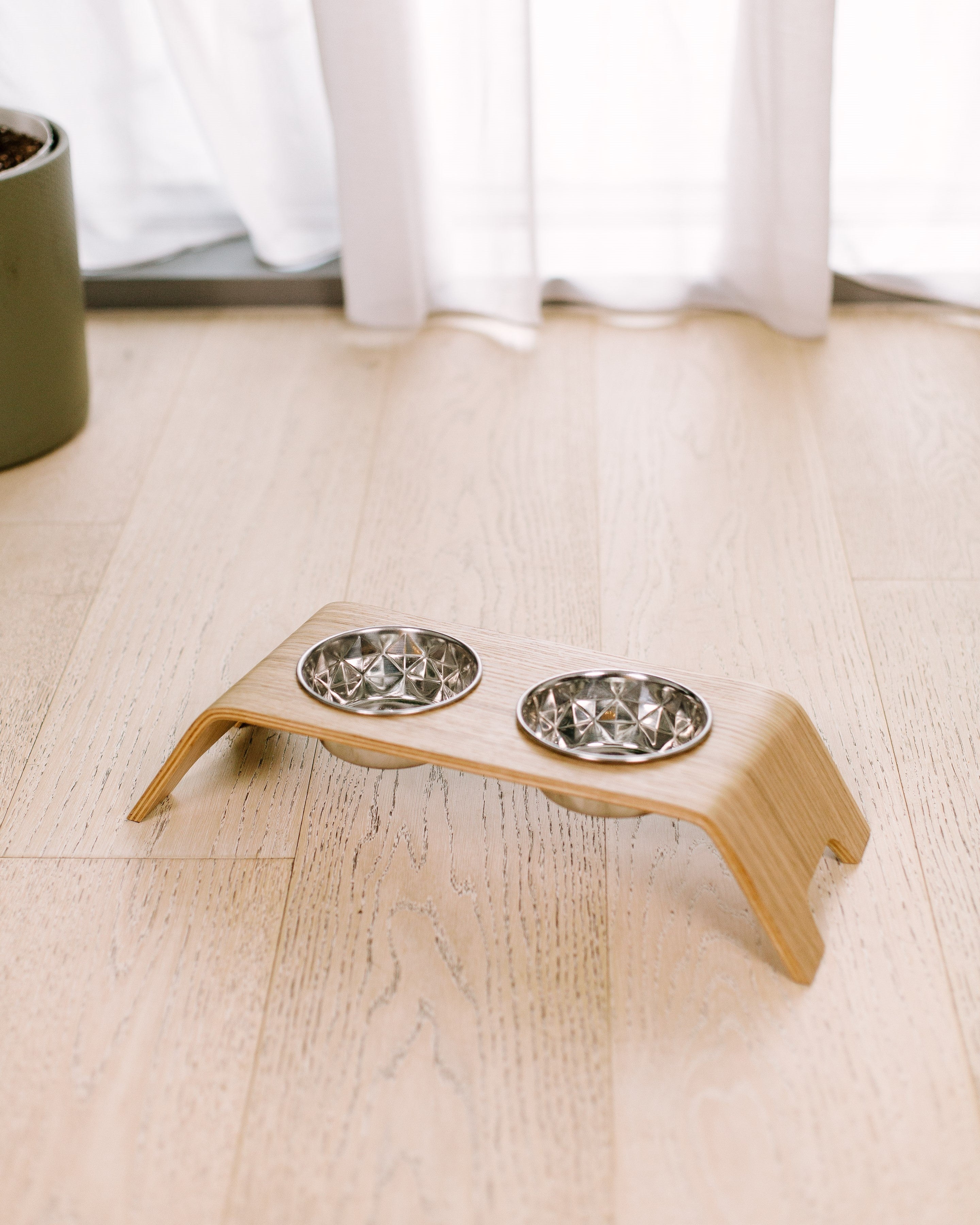 Premium Raised Cat Bowl Stand