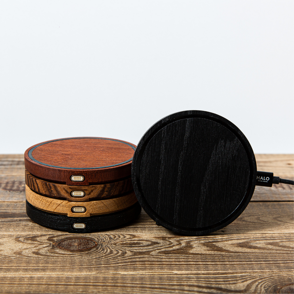 Slim Wireless Charging Station BLACK OAK