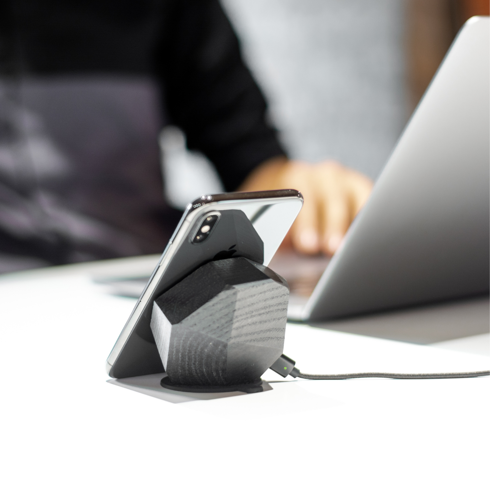 QI Wireless charger BLACK OAK