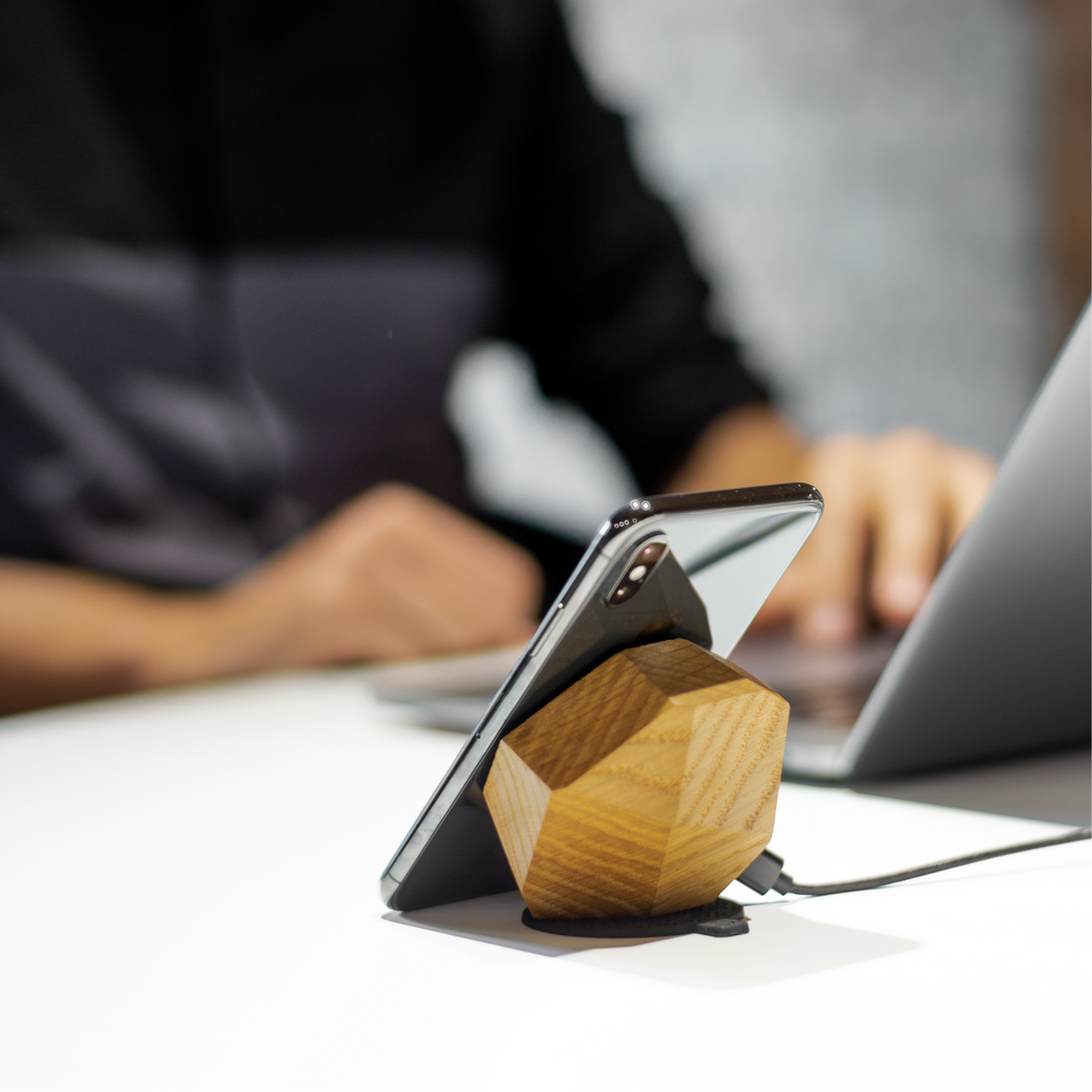 QI Wireless charger OAK