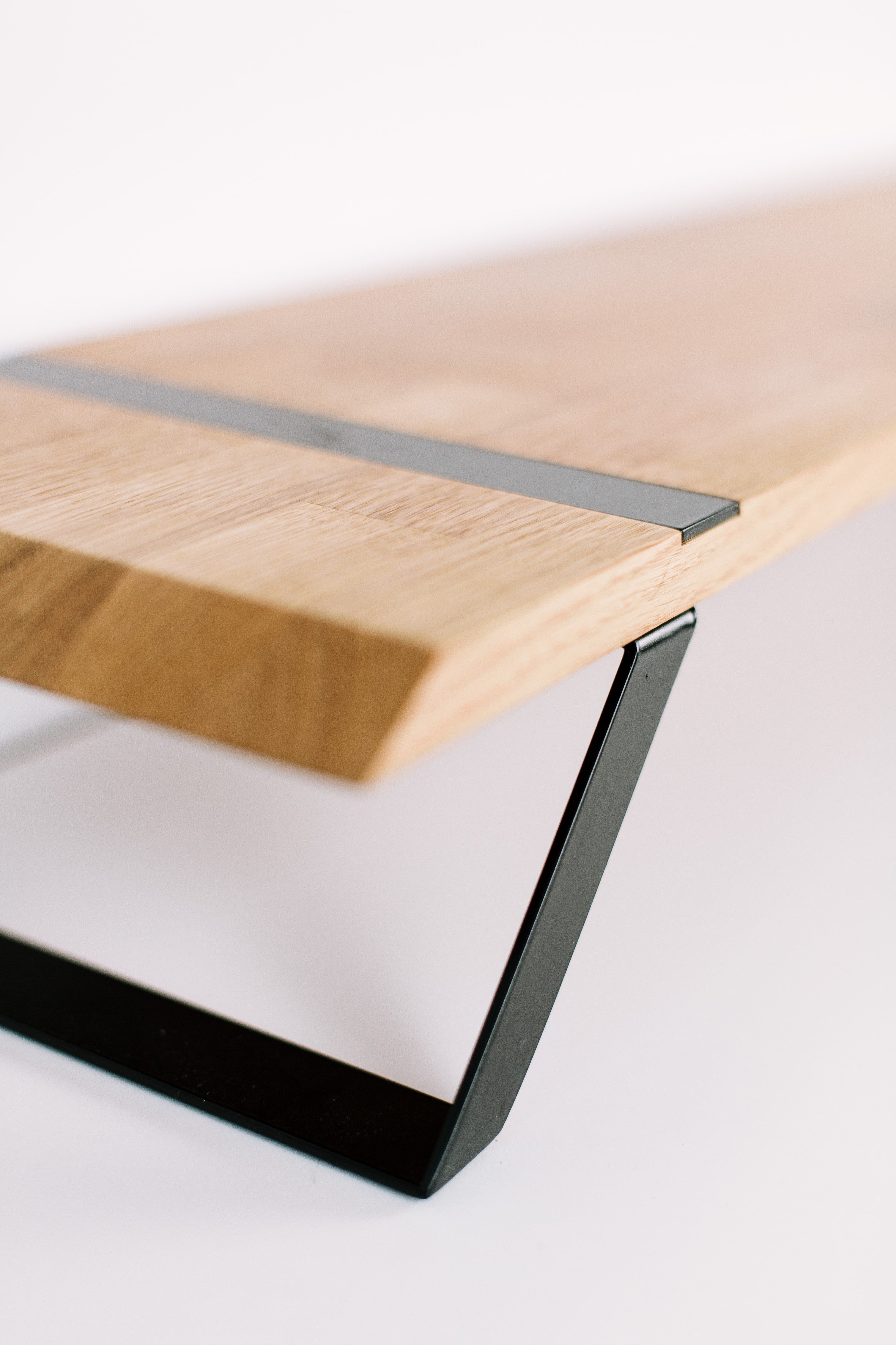 Dual monitor stand
