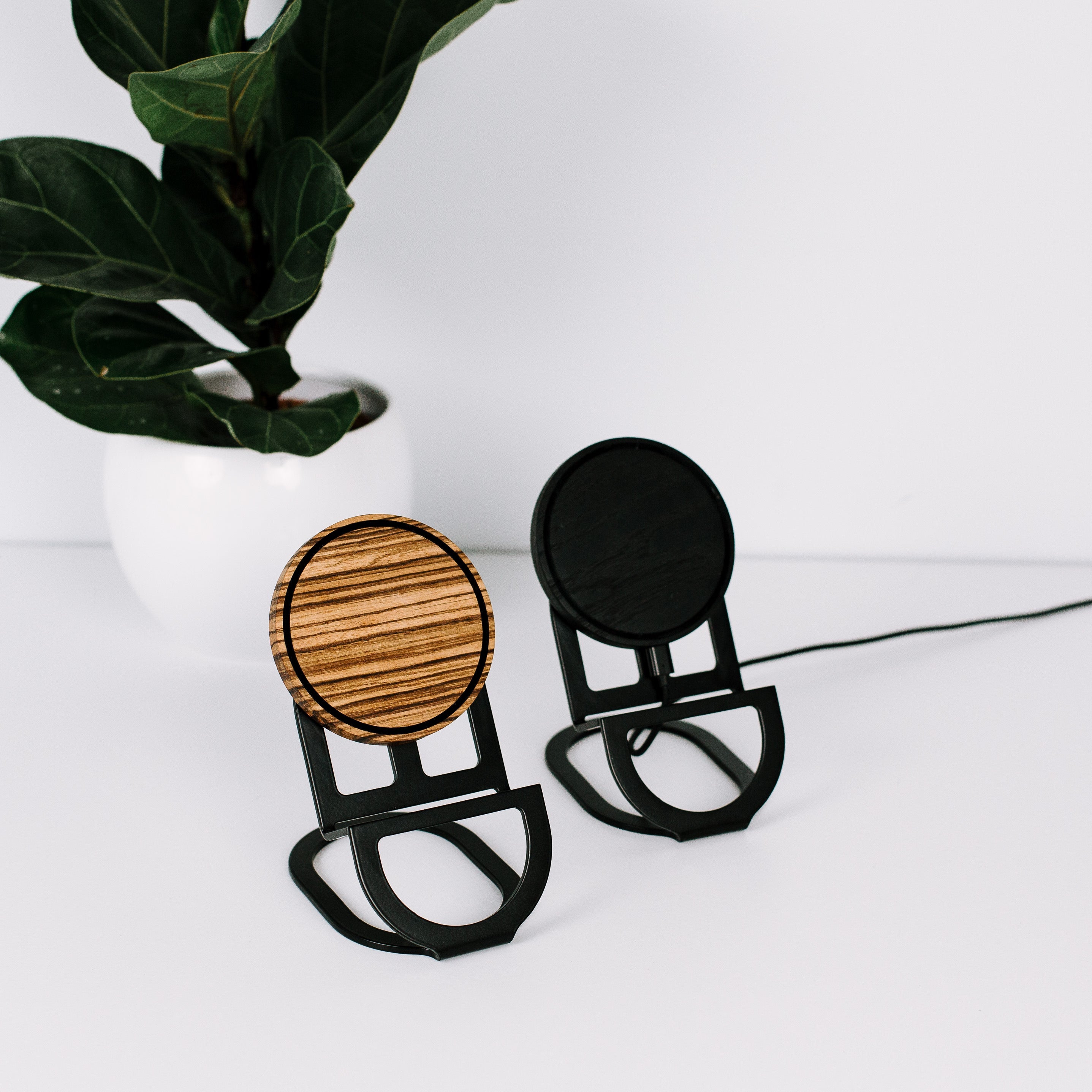 Wireless Charger Halo Pad Stand