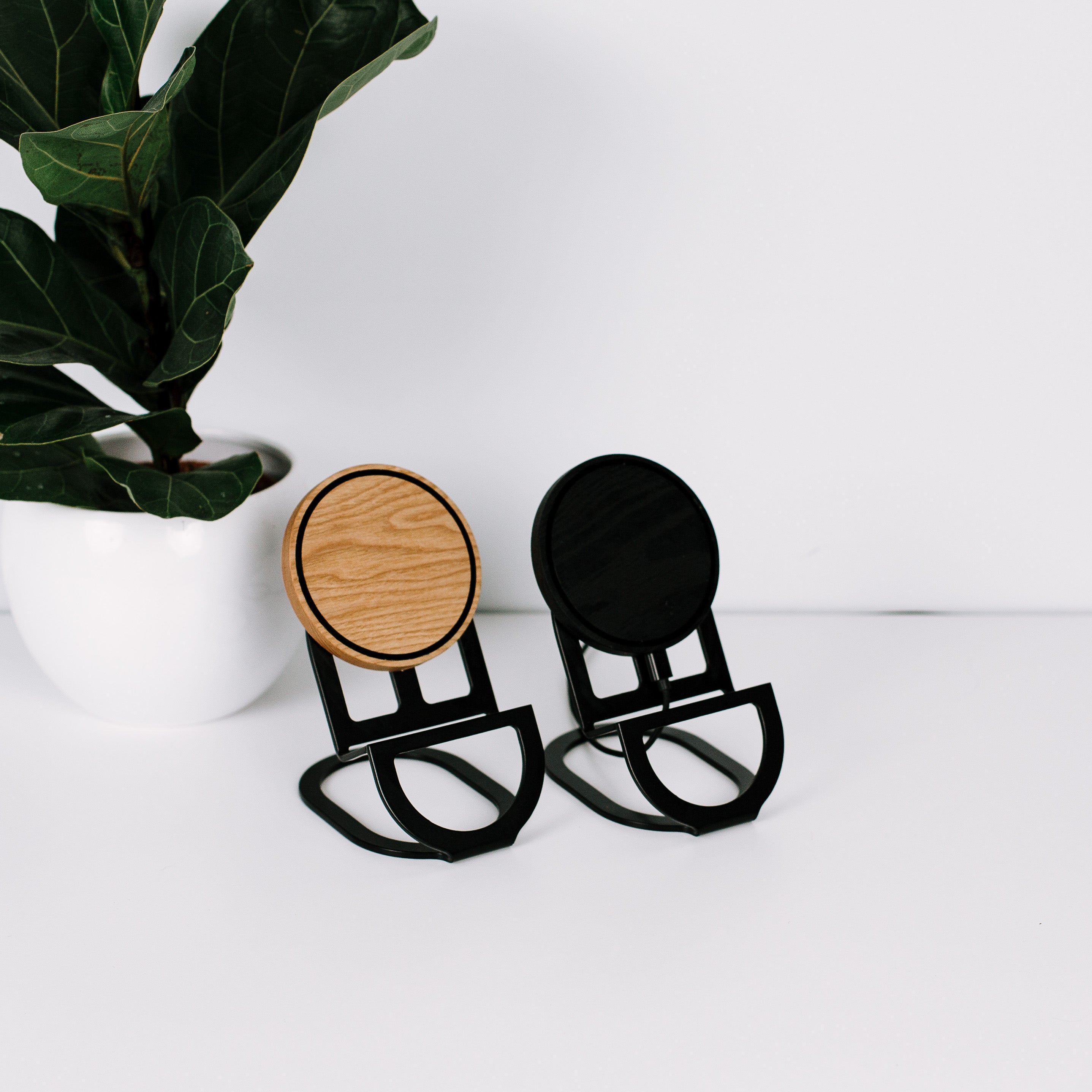 Wireless Charger Halo Pad Stand