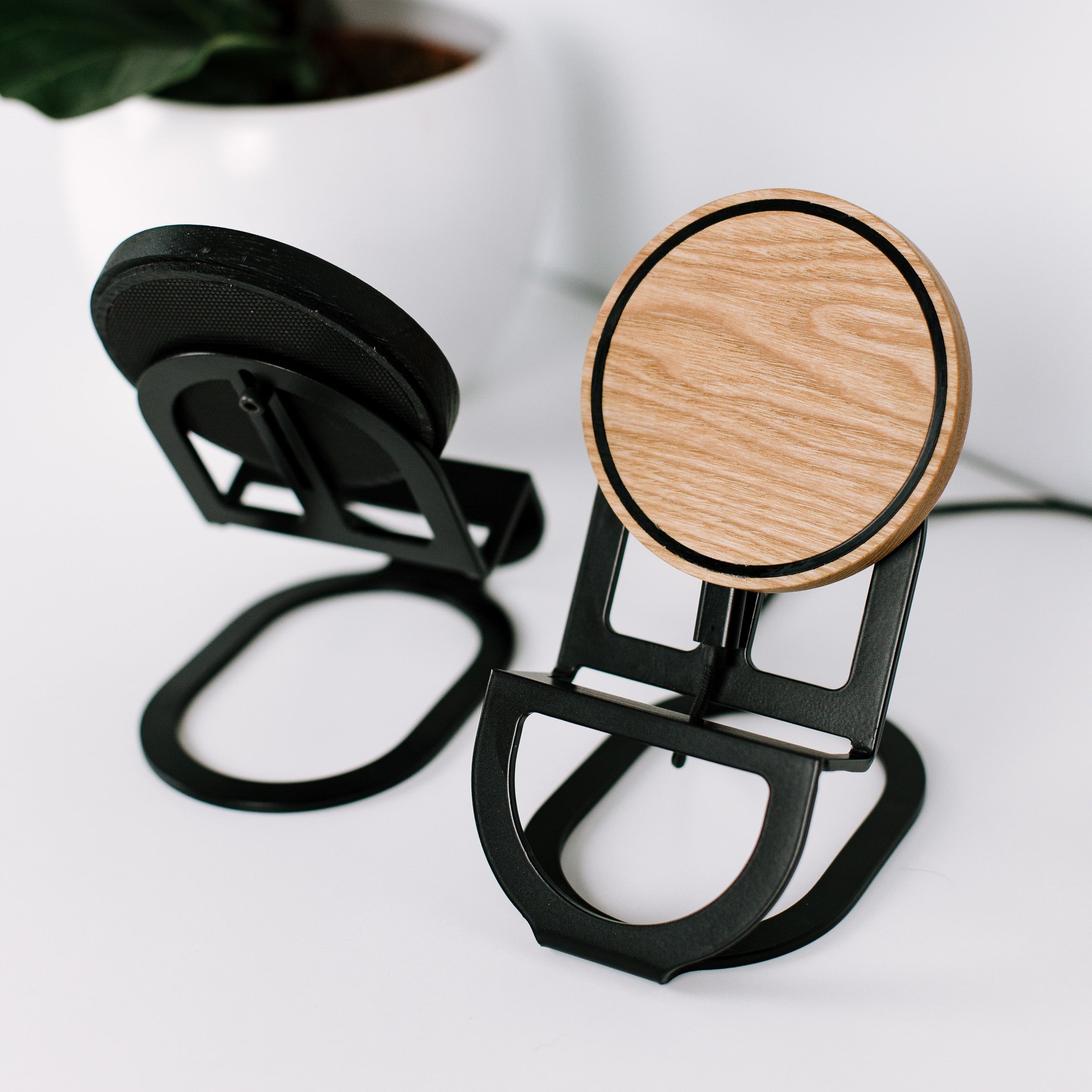Wireless Charger Halo Pad Stand